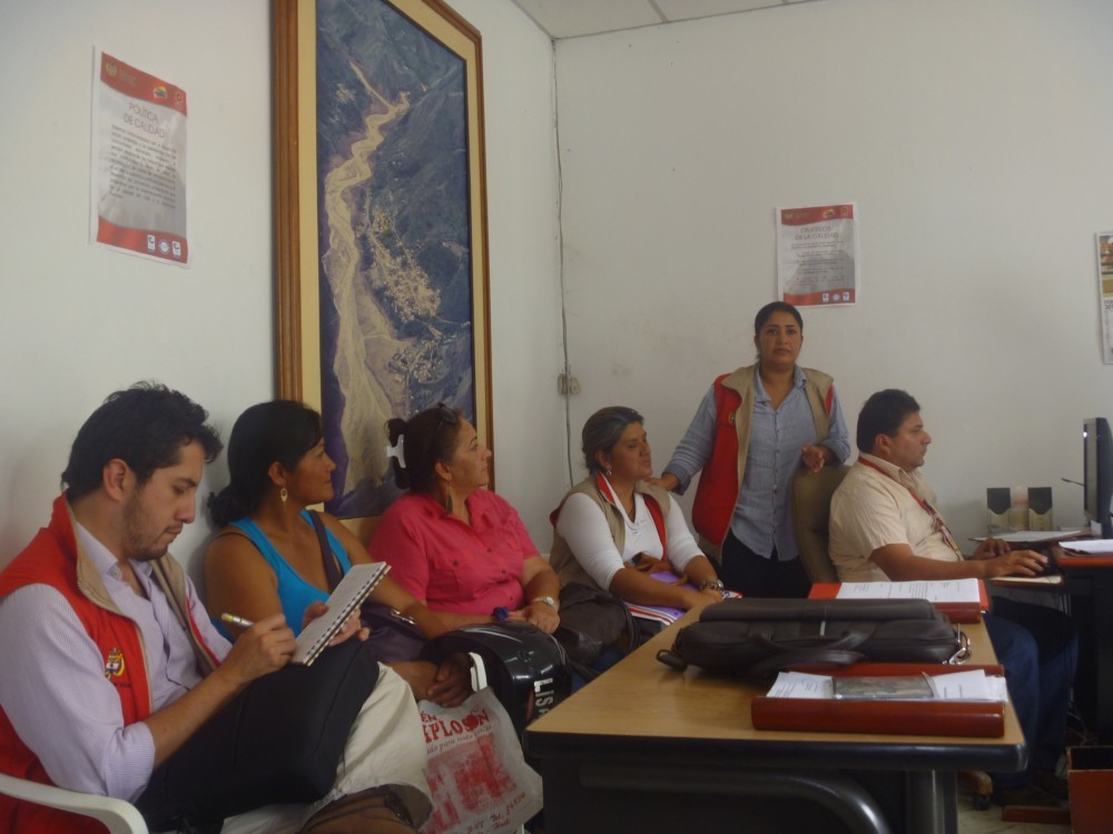 Aspecto de la reunión efectuada en el municipio de La Plata con las comunidades de Laderas