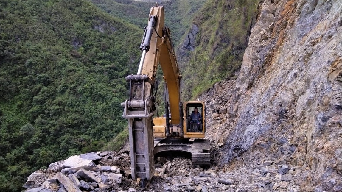 La Corporación Nasa Kiwe avanza en la apertura del eje vial Lame-Suin-Chinas–Guaquiyó.
