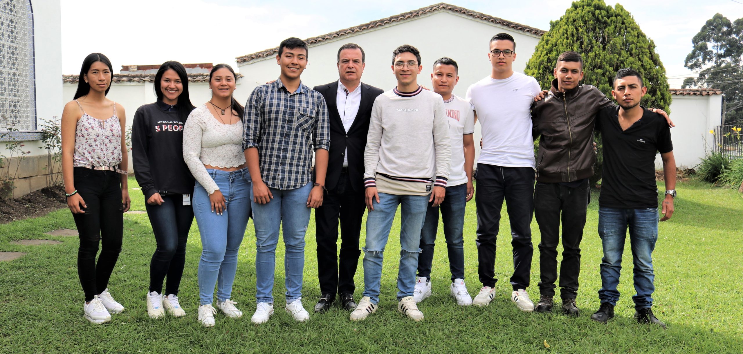 Acceso a jóvenes para que realicen las prácticas laborales.