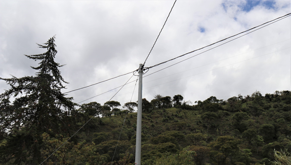 La Corporación Nasa Kiwe construyó redes eléctricas en el municipio de Páez.