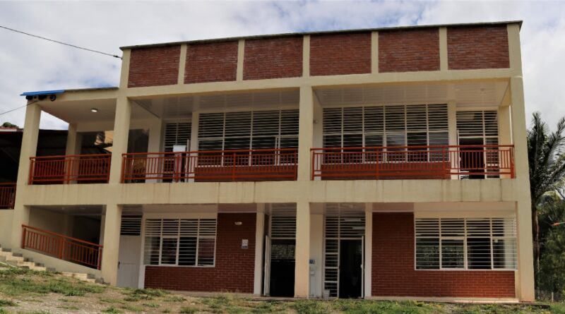 Infraestructura educativa construida en la Institución Educativa Sa Miguel de Avirama.