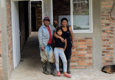 Entrega de vivienda nueva a familias beneficiarias